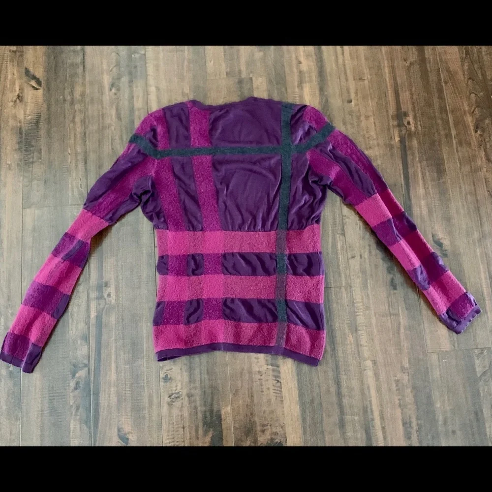 Burberry Purple and Pink V-Neck Sweater - Picture 3 of 7